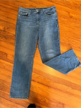 Levi’s 505 Straight-Leg Women’s Jeans in Mid Blue Wash